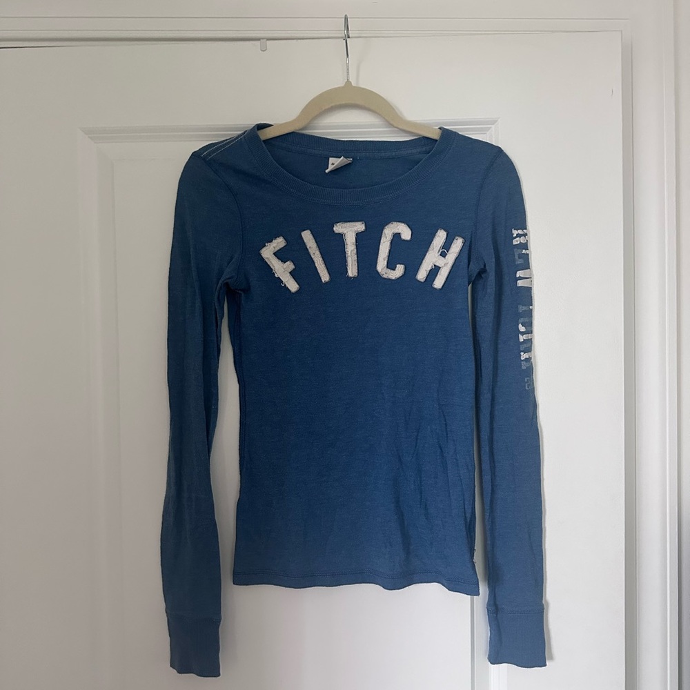 Early 2000’s Abercrombie & Fitch womens/girl Blue Long Sleeve FITCH Shirt